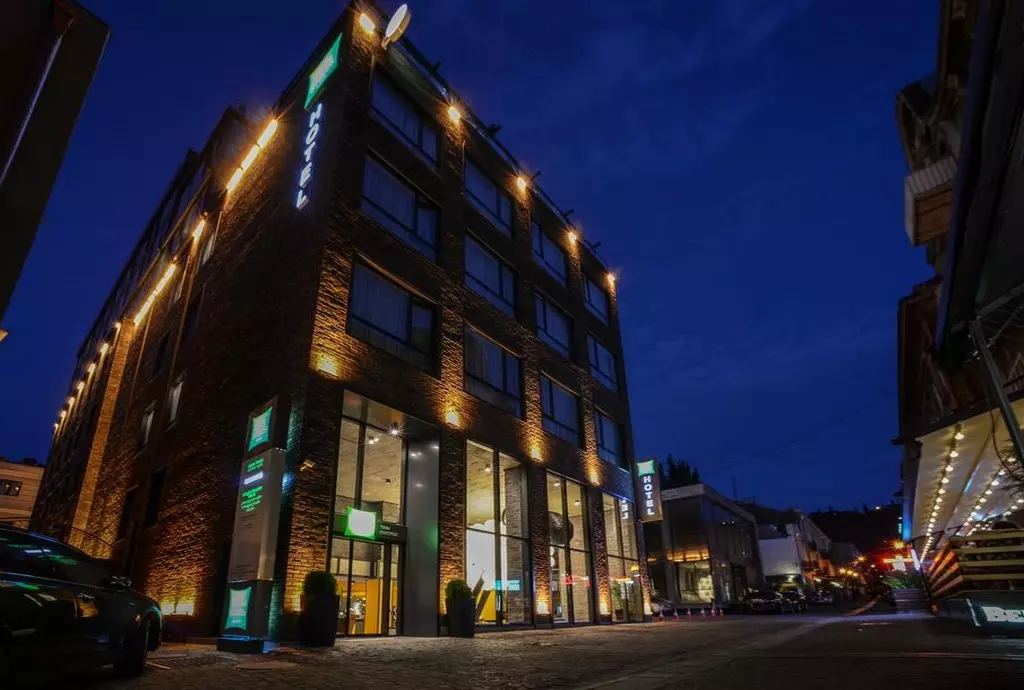 hotel ibis style tbilisi_shabavizparvaz_12.jpg